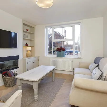 Modern 3 Bed Beautiful House In Holiday home