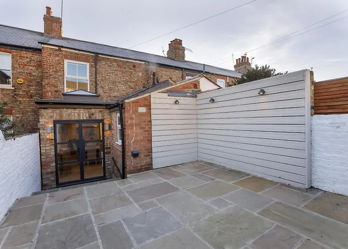 Modern 3 Bed Beautiful House In Holiday home *