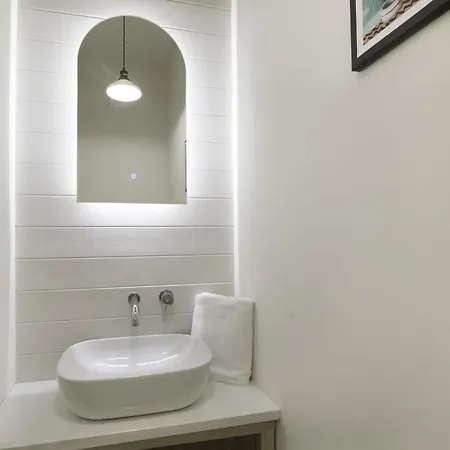 Сasa de vacaciones Modern 3 Bed Beautiful House In *