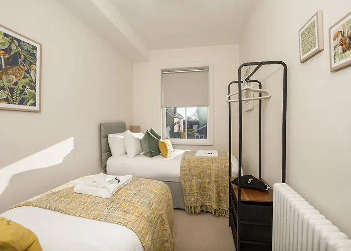 Сasa de vacaciones Modern 3 Bed Beautiful House In