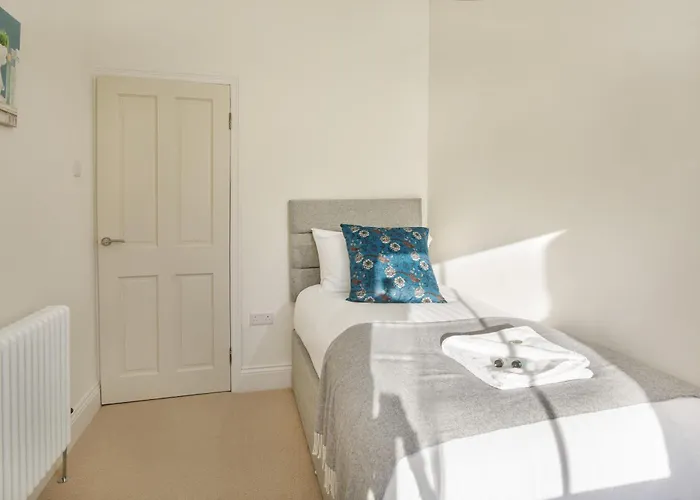 Modern 3 Bed Beautiful House In Сasa de vacaciones York